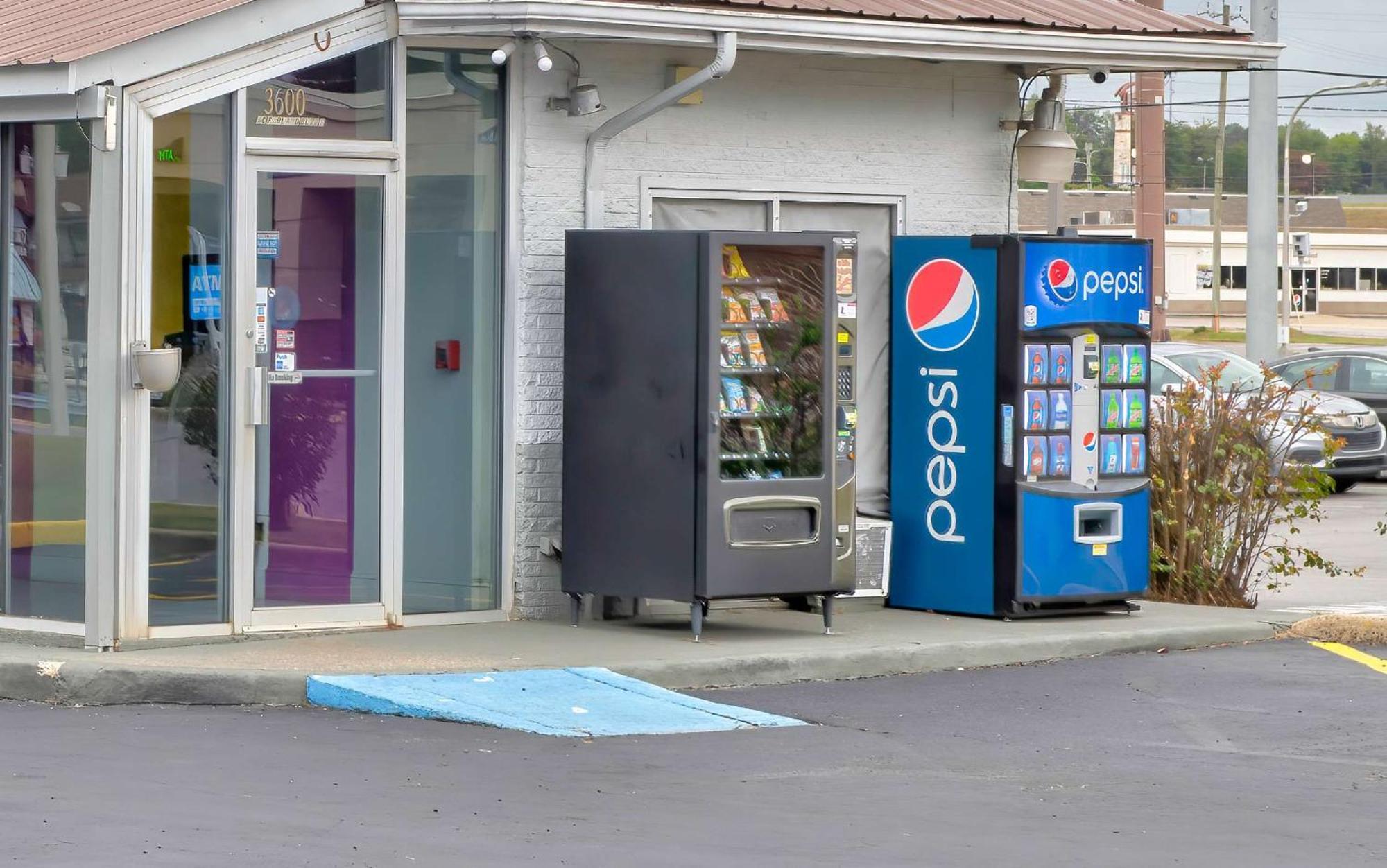 Motel 6 Tuscaloosa Al University Exterior photo